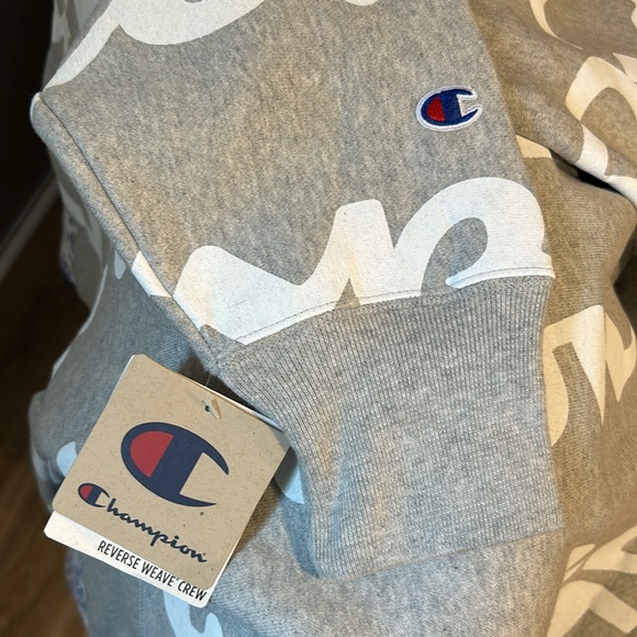 NWT Men’s Champion Crew sweatshirt - Picture 15 of 15